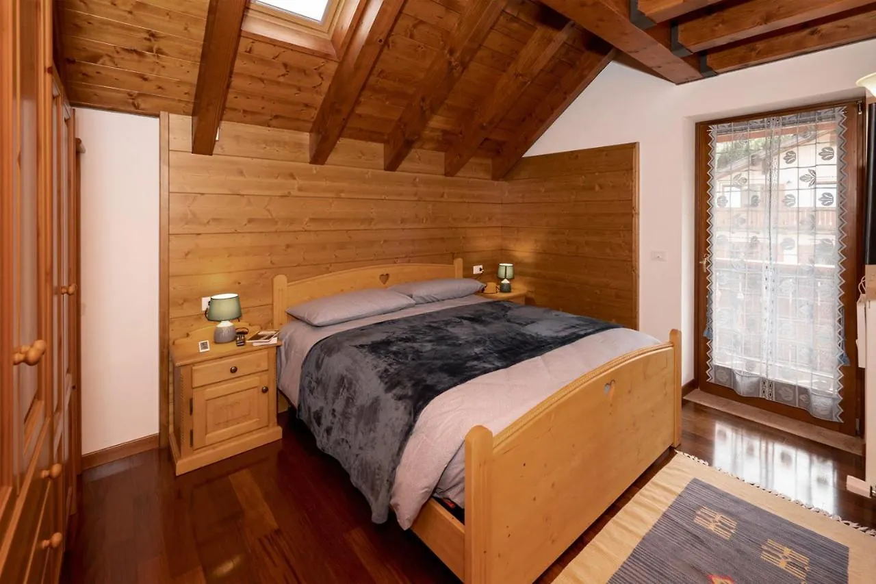 Bed & Breakfast Larici Rooms Roana Italy