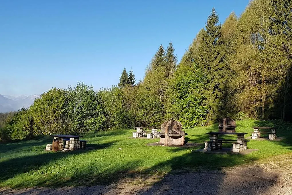 Larici Rooms Roana Bed & Breakfast
